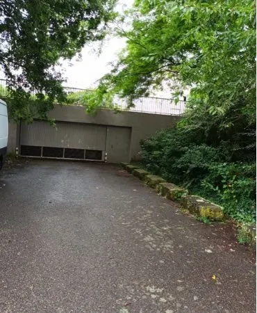 Garage fermé