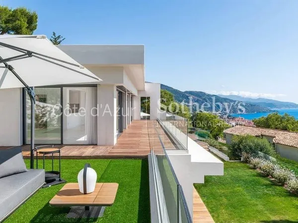 Maison 6 pièces 238 m²