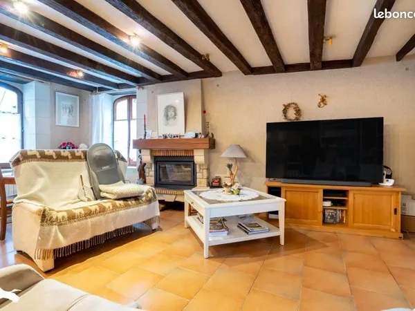 Longère 5 pièces 195 m²