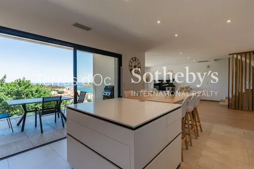Maison 4 pièces 182 m²