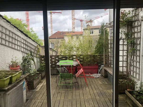 A Vendre - Appartement Bordeaux 4 pièce(s) 67.07 m2 avec Terrasse