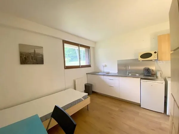 Studio 1 pièce 15 m²