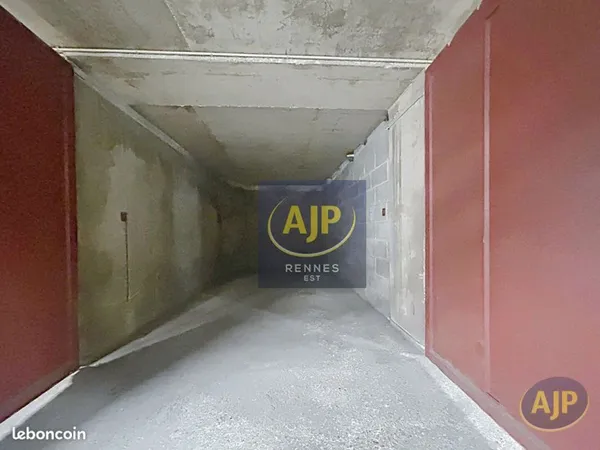 Parking/box RENNES