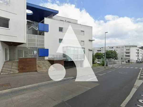 SAINT AIGNAN // Place de parking en sous-sol sécurisé