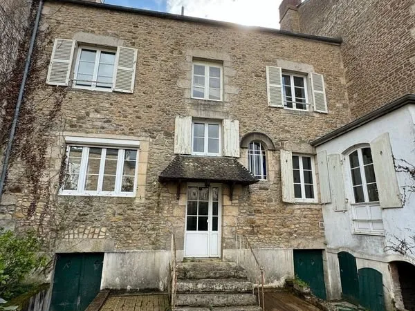 Maison 8 pièces 220 m²