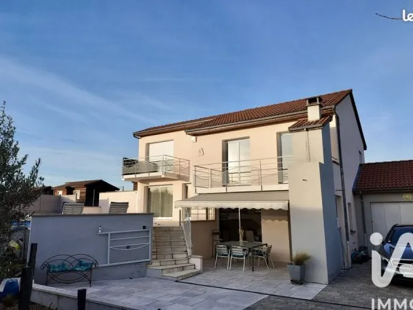 Maison 6 pièces 145 m²