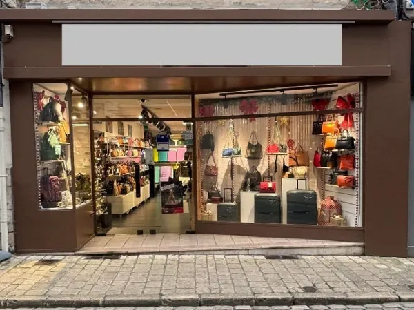 Local commercial à louer centre-ville