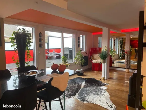 Superbe T4 duplex meublé 126 m² - Centre-ville - Terrasse + parking sécurisé