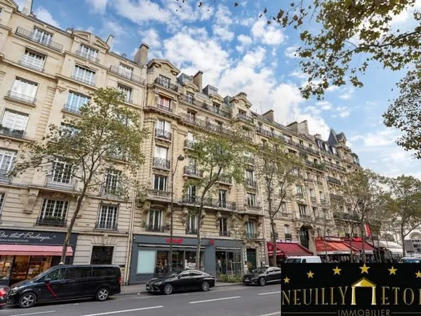 Appartement 6 pièces 176 m²