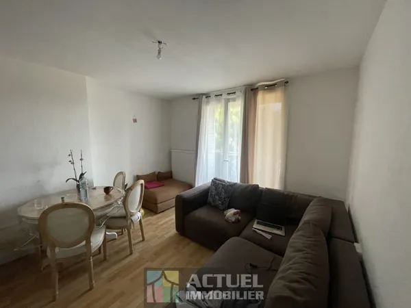 Montpellier Les Aubes Appartement T3 56 m2 avec balcon dan
