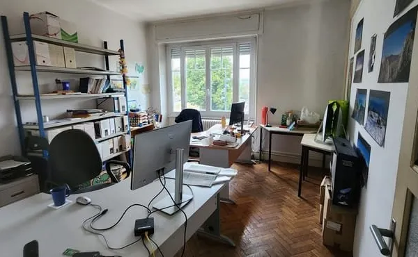 Appartement loué en bureaux
