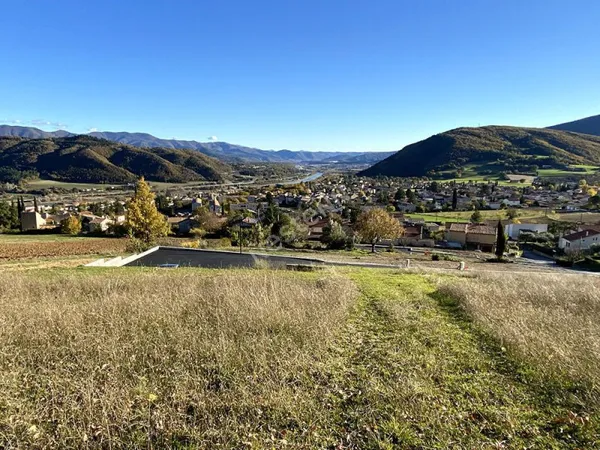 A vendre terrain viabilisé de 530 m² à la vue exceptionnelle à Sisteron