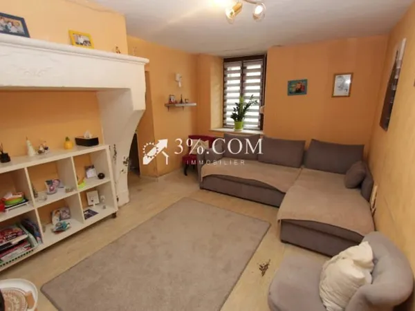 Maison 10 pièces 243 m²