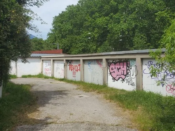 Garage à vendre