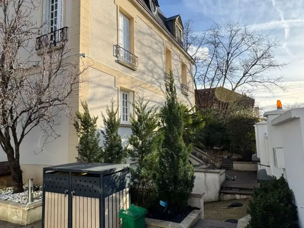 Maison 8 pièces 185 m²