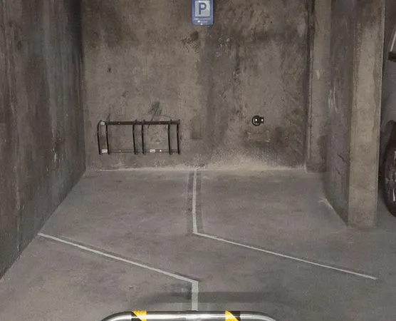 Parking moto/vélo/scooter à louer rue de la Grange aux Belles à Paris 10