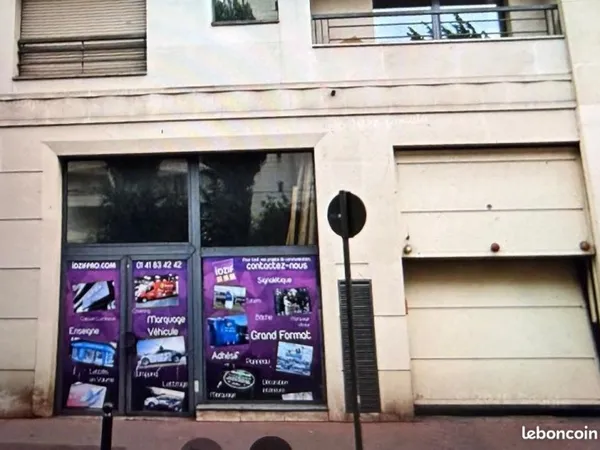 Murs libres 40 m2 avec 2 places de parking