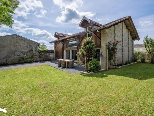 Maison 6 pièces 157 m²