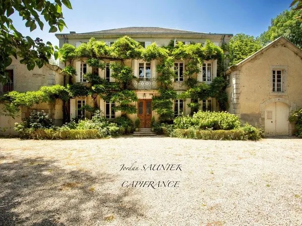 Propriété à vendre 14 pièces proche de CASTRES (81)