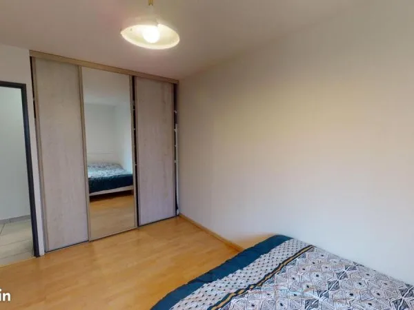Chambre 6 pièces 123 m²