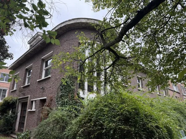 Maison 18 pièces 482 m²