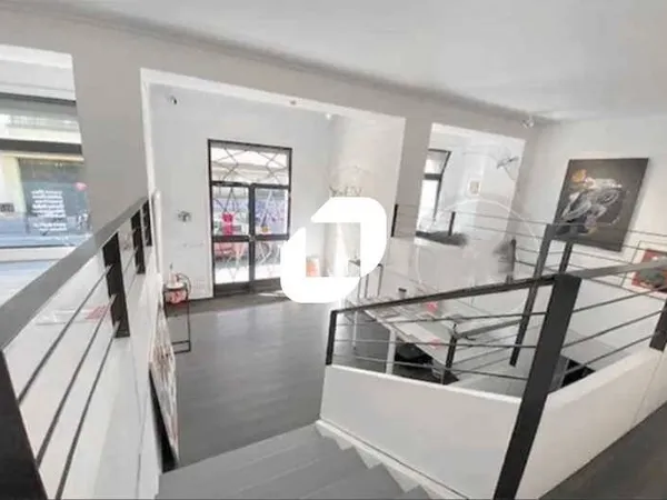 Local 108 m²