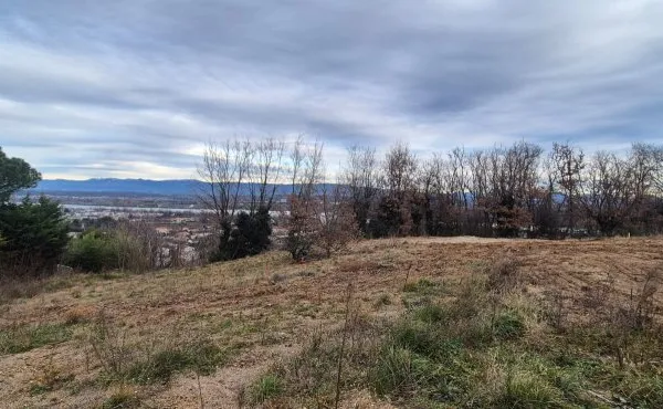 Terrain de 1600 m² à Saint-Georges-les-Bains pour 195000 € - ...