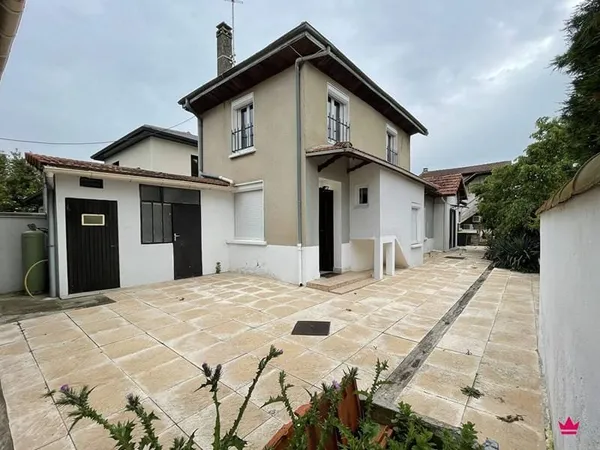 Maison 5 pièces 90 m²