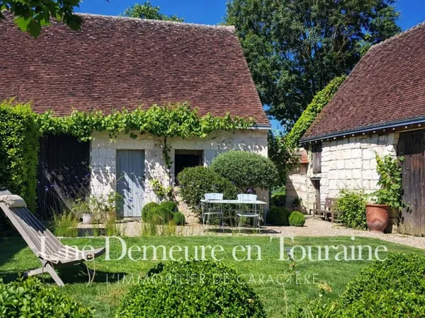 Ancien clos viticole de caractère au bord du Cher