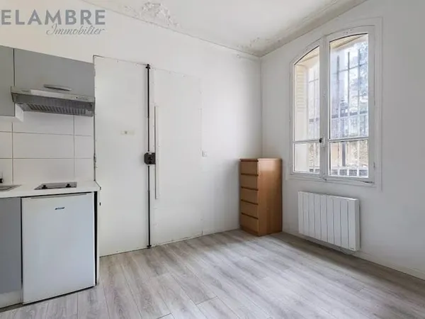 Studio 1 pièce 13 m²
