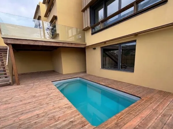Maison 5 pièces 168 m²