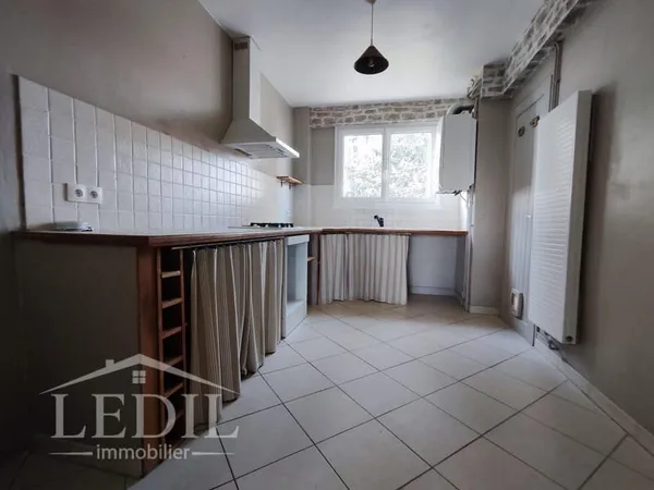 Appartement T4 - 82m2 avec garage -