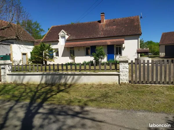 Maison 110 m² terrain 1810 m² à Nassigny 03190