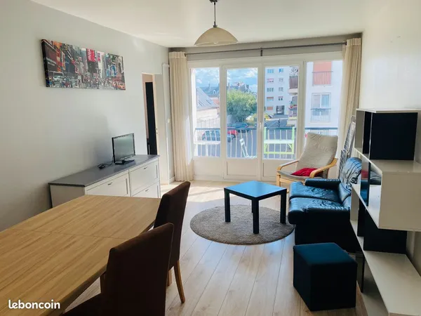 Appartement F3 2 chambres cuisine équipée + balcon sud