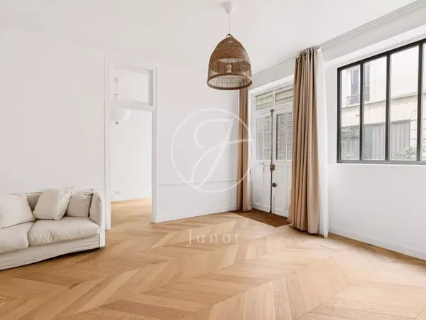 Paris 9e - MAUBEUGE / SQUARE MONTHOLON - Appartement à vendre - 3 pièces - 68,74m² au sol - 2 chambr
