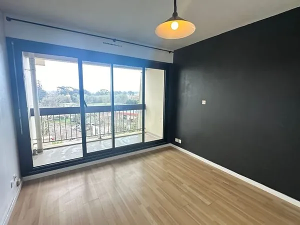 Studio 1 pièce 20 m²