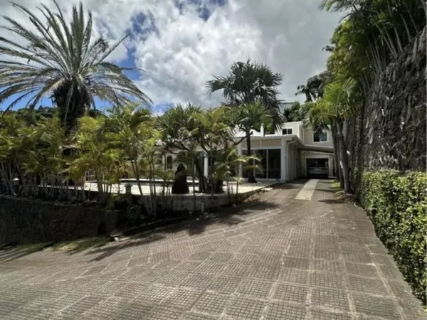 VILLA DE STANDING T7 SÉCURISÉE À LA MONTAGNE ? SERVICES INCL
