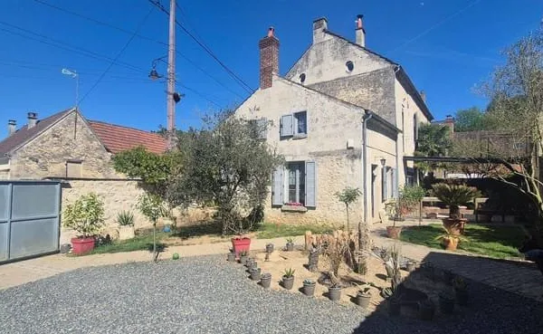 Maison 8 pièces 151 m²