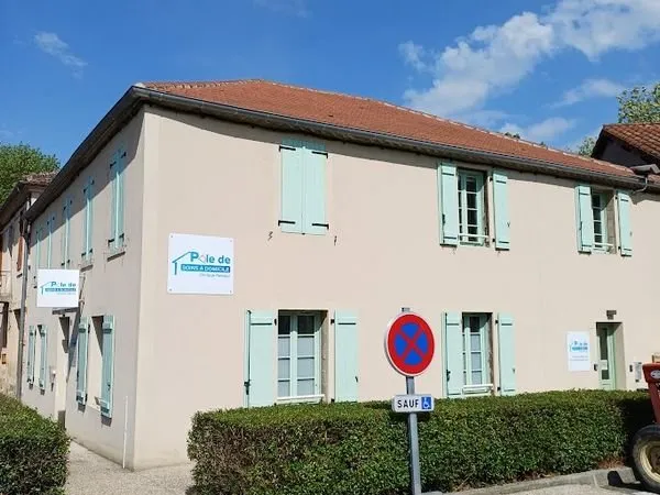 Bureaux à Dému