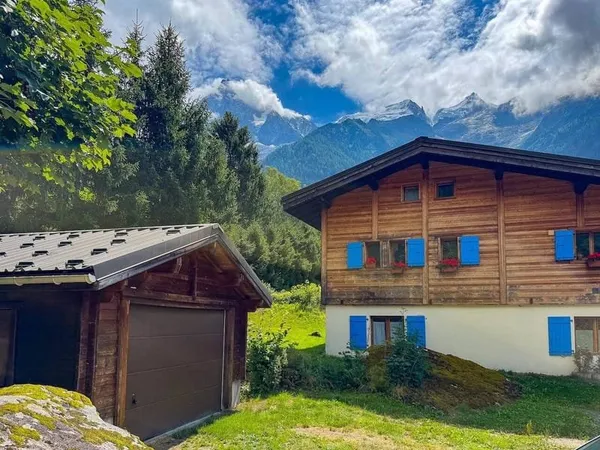Chalet 9 pièces 196 m²