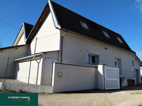 Grande Maison 240 m2 Ancien Atelier/ 5 chambres