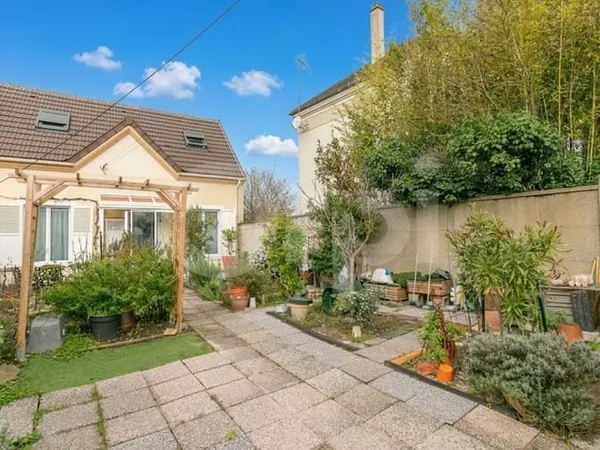 Maison 6 pièces 87 m²