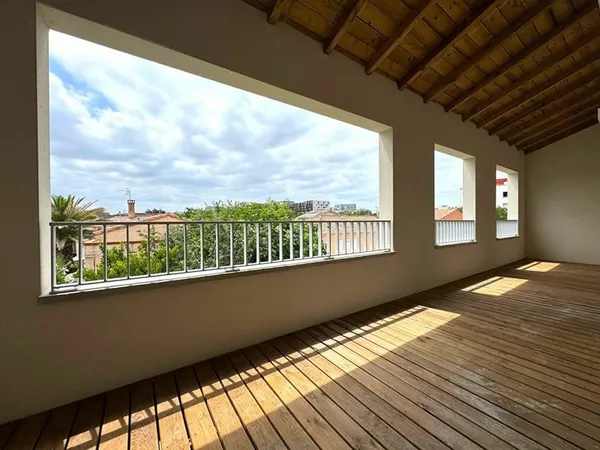 Appartement Toulouse 5 pièces de 128m² + 17m² de Balcon + 2 Parking ! BORDEROUGE