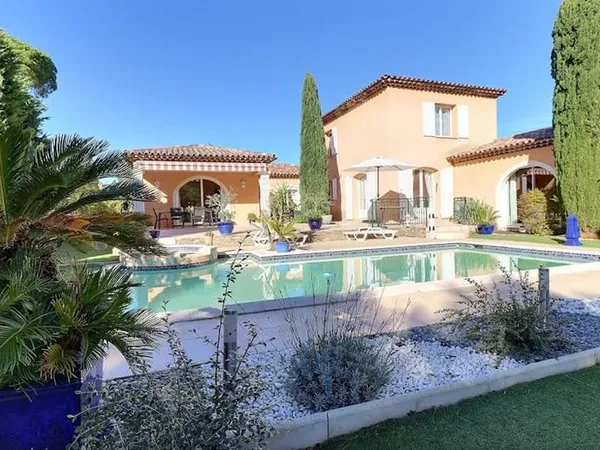 Maison 8 pièces 200 m²
