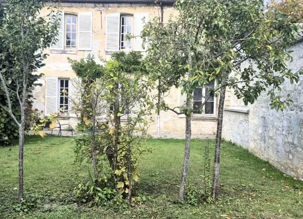 Maison avec jardin CENTRE HISTORIQUE- 60800-CREPY-EN-VALOIS