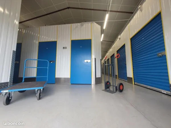 Box de stockage / garde-meuble sécurisés - 1 à 20 m² - Proche Angers