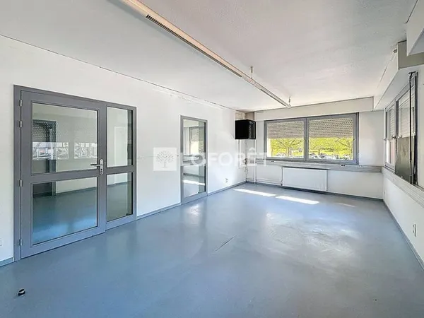 Bureaux 107 m²