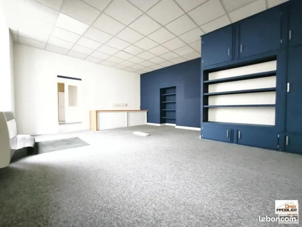 Local bureaux 57 m²