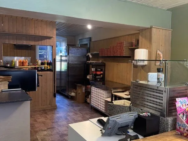 Pizzeria /snack