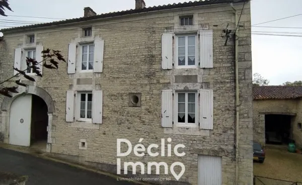 Maison en pierre 5 pièces 140 m²